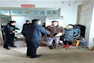 亲情关爱促改造 结对帮扶助成长
