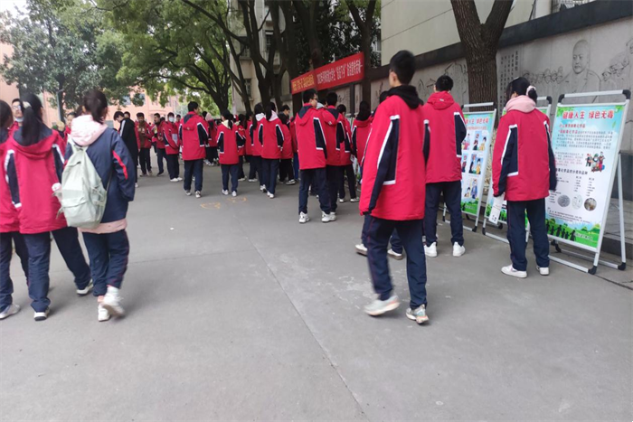d05bba84d9bf4ab7a8e2f11e5821f9a6.png