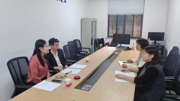 ‌外墙脱落引纠纷 司法调解来了难