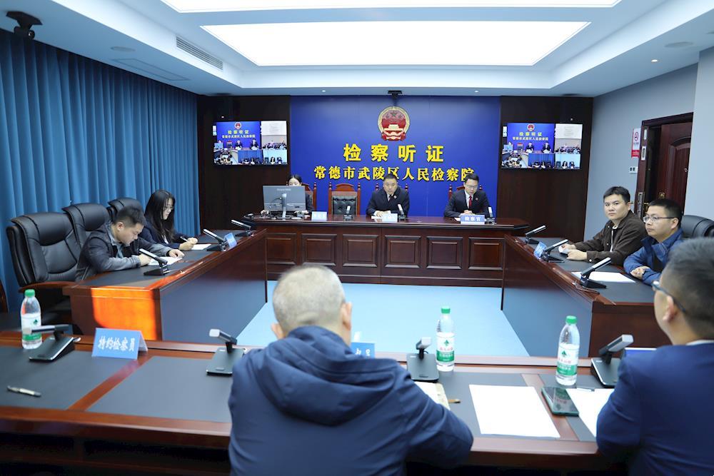 c9afddf166c64d289e1ad1d45f8b1351