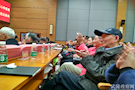 区委政法委离退休老干参加“践行社会主义核心价值观、努力培育和传承良好家风”报告会